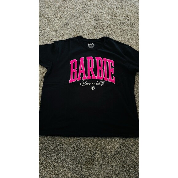 Brand New WOMEN’S PLUS SIZE BARBIE T-SHIRT – SIZE XXL – OFFICIAL MERCHANDISE - Picture 1 of 8